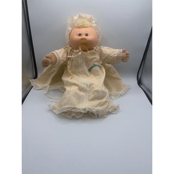 Vintage 1982 Cabbage Patch Doll Xavier Roberts Blue Signature Lace Gown 1983 - Picture 9 of 9